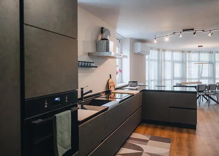 Penthouse No5 - Sky View Апартаменты