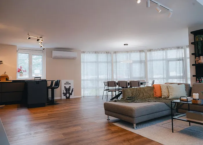 Penthouse No5 - Sky View