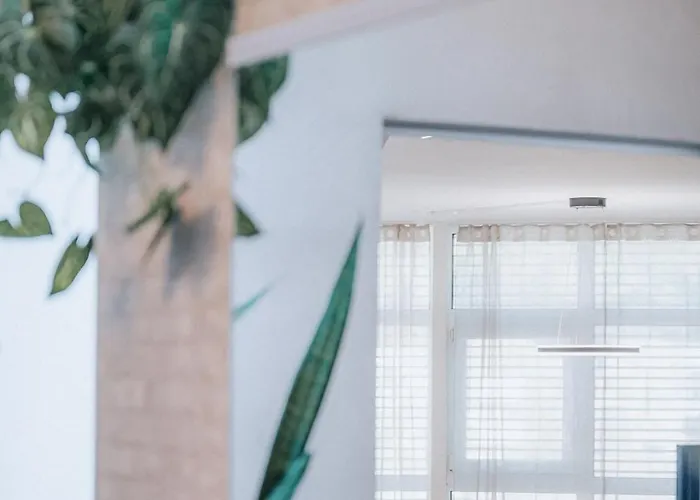 Penthouse No5 - Sky View Апартаменты *